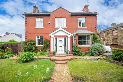 4 bedroom detached house for sale, Bradford Road, Wakefield, WF3