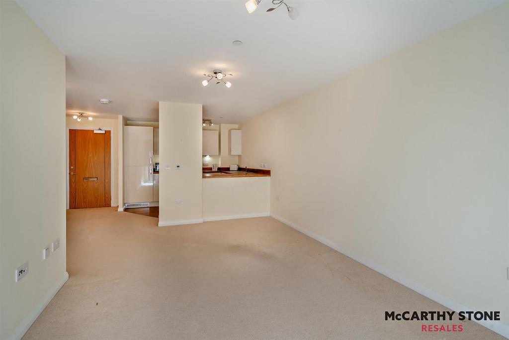 8617123-interior08-800.jpg