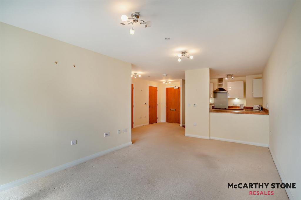8617123-interior07-800.jpg