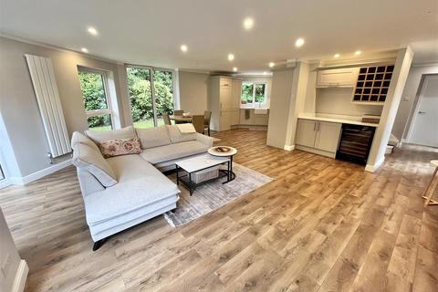 4 bedroom semi-detached house for sale, Eaton Court, Holly Road North, Wilmslow