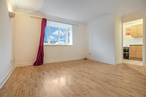 2 bedroom flat for sale, Watford WD18