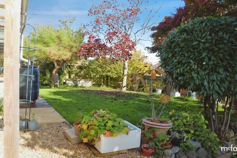 1 Tattershall, Toothill, Swindon, SN5 8BU