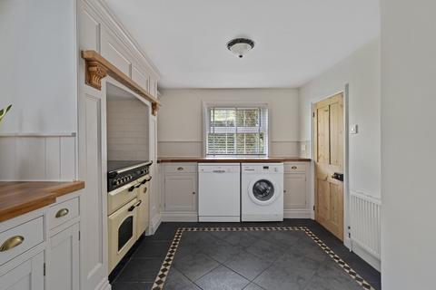 3 bedroom cottage for sale, Moorhill Road, West End, Southampton, Hampshire. SO30 3AZ