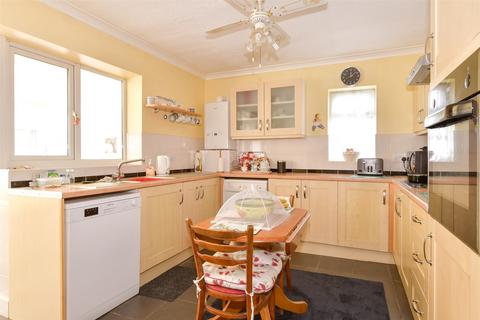 1 Argyle Gardens, Margate, CT9 5RL