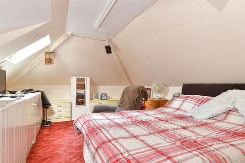 1 Argyle Gardens, Margate, CT9 5RL