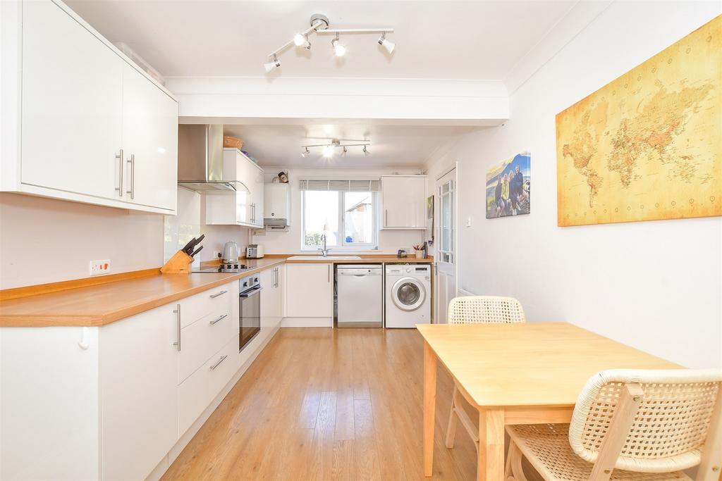 Kitchen/ Breakfast Room
