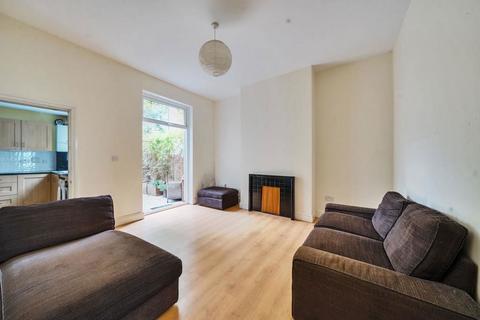 2 bedroom ground floor flat for sale, 165 Archway Road, London, Haringey, N6 5BL