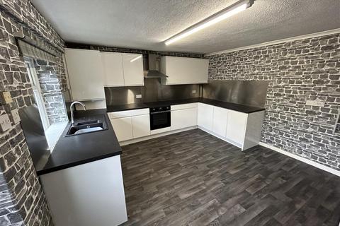 90 Under Lane, Grotton, Oldham, OL4 5RN