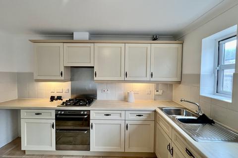 6 bedroom terraced house to rent, Kings Drive, Bristol BS34