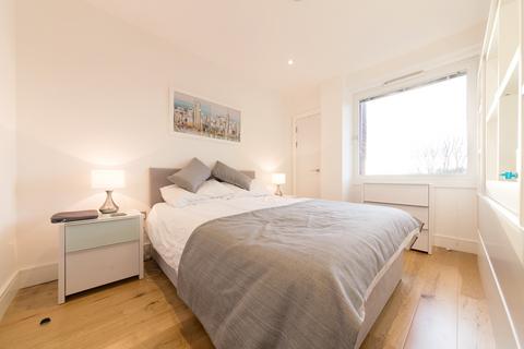 Studio to rent, Riverdale House, 68 Molesworth Street SE13