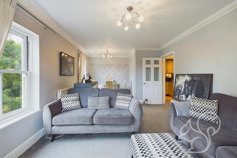 2 bedroom flat for sale, Woodland Drive, Colchester