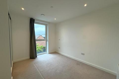 1 bedroom apartment to rent, Station Road North, Egham TW20