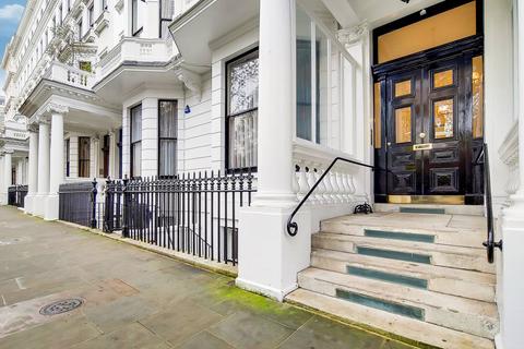 1 bedroom flat to rent, Queen's Gate Gardens, South Kensington, London, SW7