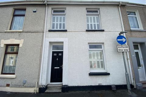 81 Brynmor Road, Llanelli, SA15 2TF