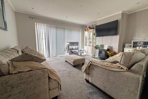 66 Oxford Crescent, Clacton-on-sea, CO15 3PZ