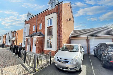 3 bedroom townhouse for sale, Rowan Drive, Cleadon Vale, South Shields, Tyne and Wear, NE34 8PQ