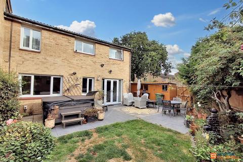 4 bedroom end of terrace house for sale, Tirrington, Bretton, Peterborough, PE3