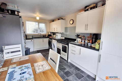 4 bedroom end of terrace house for sale, Tirrington, Bretton, Peterborough, PE3