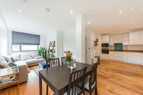 2 bedroom flat for sale, Coldharbour Lane, London, SW9 8RU