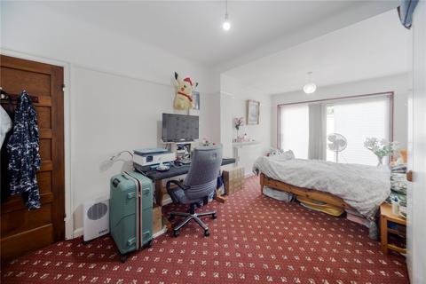 3 bedroom end of terrace house for sale, Milton Grove, London, N11