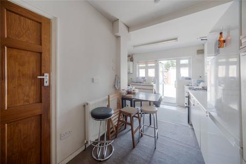 3 bedroom end of terrace house for sale, Milton Grove, London, N11