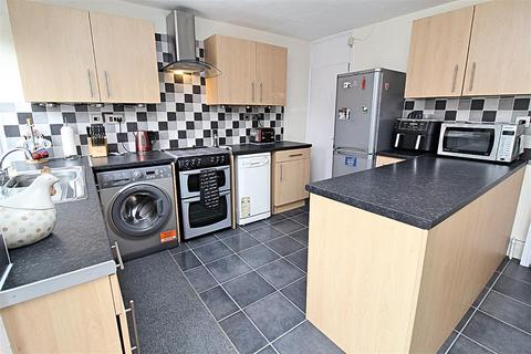 3 bedroom end of terrace house for sale, Kington Gardens, Birmingham B37