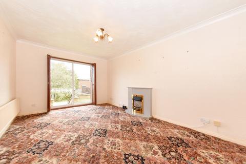 2 bedroom semi-detached bungalow for sale, Hardy Court, Morley, Leeds