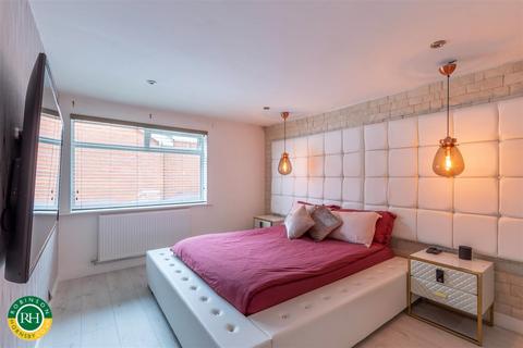10 Birchwood Dell, Doncaster, DN4 6SY