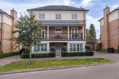 6 bedroom detached house for sale, Buckingham Road, Epping