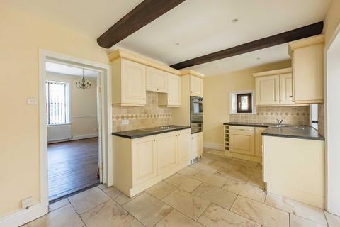 2 bedroom detached house for sale, Leeds Road, Liversedge