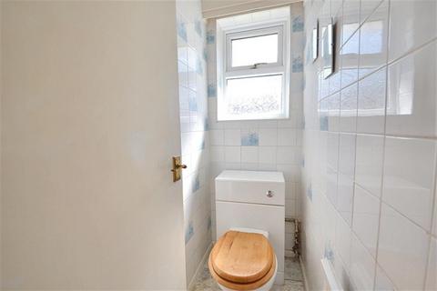 10 Roberts Close, Kings Worthy, Winchester, SO23 7LY