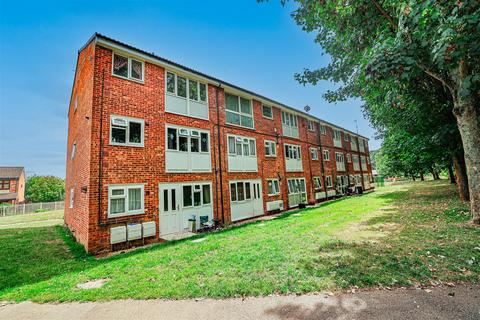 2 bedroom flat for sale, Cleves Road, Hemel Hempstead, HP2