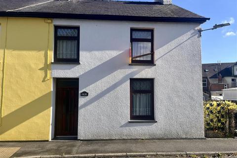 3 bedroom house for sale, Mill Street, Lampeter