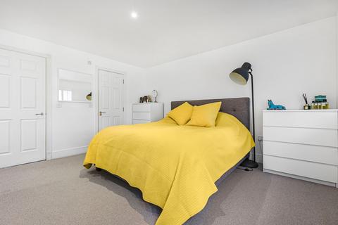 9 Brindley Close, Oxford, OX2 6XN