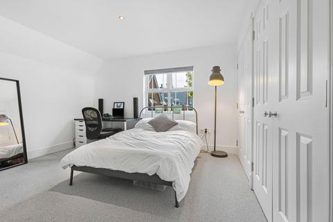 9 Brindley Close, Oxford, OX2 6XN