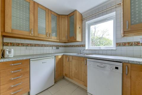 2 bedroom flat for sale, Sylvan Road, London, SE19