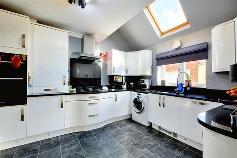 3 bedroom semi-detached house for sale, Derbyshire Avenue, Trowell, Nottingham