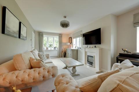 3 bedroom end of terrace house for sale, Stroudley Drive, Burgess Hill, RH15