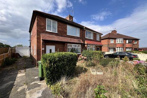 3 bedroom semi-detached house to rent, Askam Avenue, Pontefract, WF8