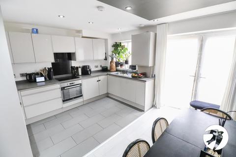 32 Norman Road, Belvedere, DA17 6LD