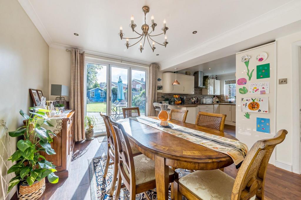 Dining Kitchen