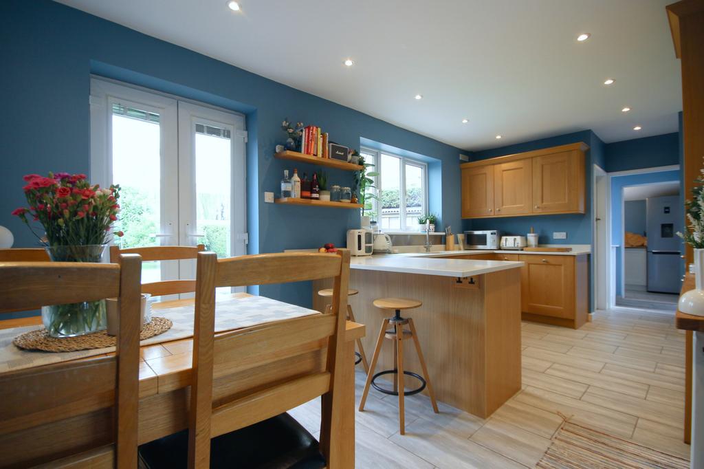 Kitchen/Dining Room