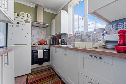 2 bedroom flat for sale, Epsom Road, Guildford