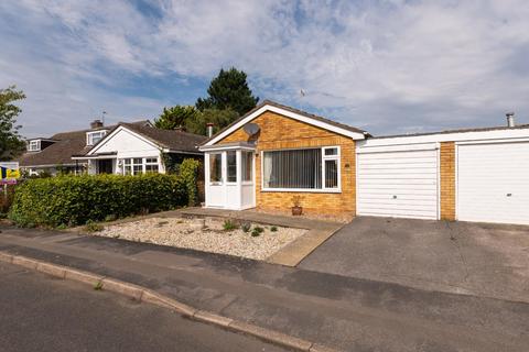 2 bedroom semi-detached bungalow for sale, Sutcliffe Drive, Harbury, Leamington Spa