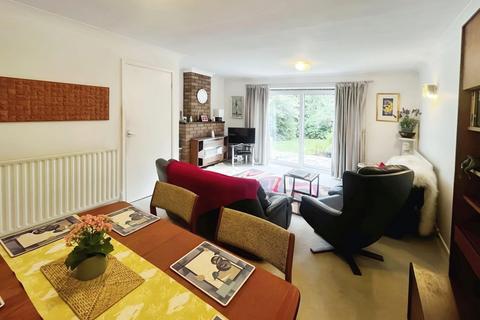 16 Harrisons Green, Birmingham, B15 3LH