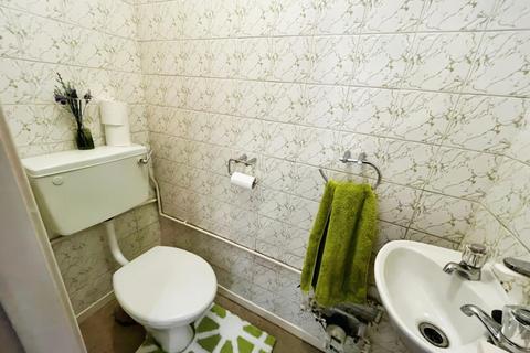 16 Harrisons Green, Birmingham, B15 3LH