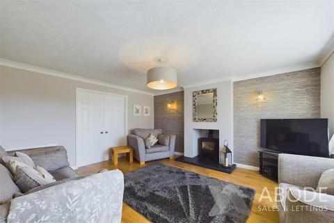24 Athlestan Way, Stretton, Burton-on-trent, DE13 0XZ