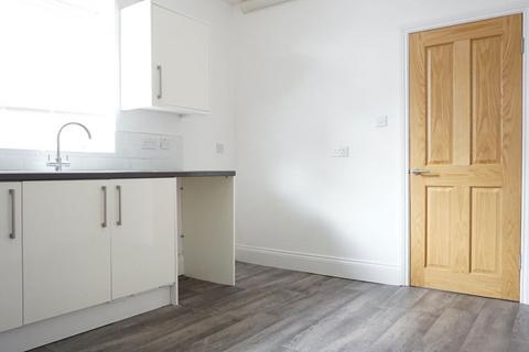 2 bedroom flat to rent, Flat 1, 46 Albany Street, Hull, HU3 1PL