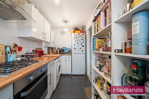 1 bedroom flat for sale, Dunraven Drive, Enfield