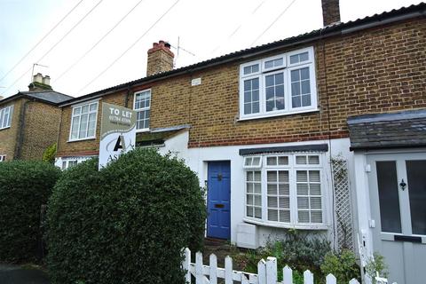 2 bedroom semi-detached house to rent, Alexandra Road, Egham TW20